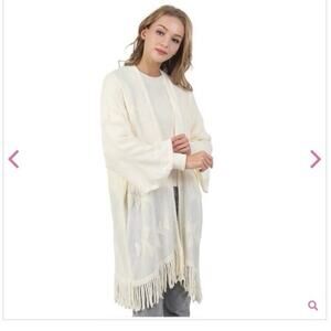 FADIVO NWT Cream 3D Southwestern Print Fringed Open Front Sweater One Size